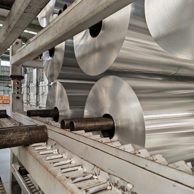 सिगरेट पन्नी शुद्ध पन्नी 1235 0.0065 मिमी 0.007 मिमी एकल चिकनी सिगरेट पैकेजिंग पन्नी