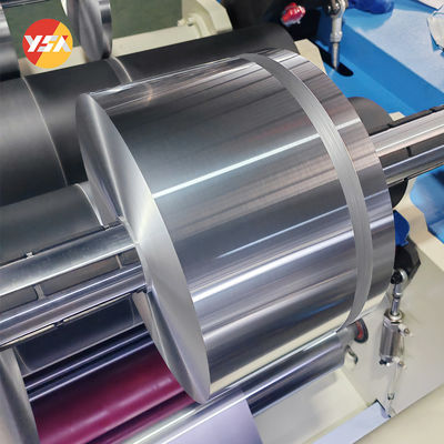 8011 एल्यूमीनियम पन्नी रोल 25mic 35mic शीशा और बाल पन्नी उभरा स्लिटिंग