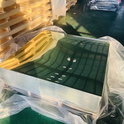 1070 औद्योगिक शुद्ध एल्यूमीनियम दर्पण एल्यूमीनियम उच्च परावर्तन लंबाई और चौड़ाई अनुकूलित की जा सकती है